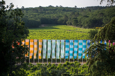 Daniel Buren, Loris Cecchini, Pascale Marthine Tayou, Sislej Xhafa, José Yaque - Commanderie de Peyrassol